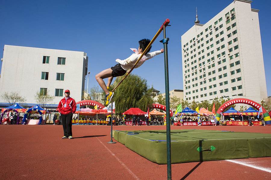 2019小学生精彩的运动会优秀日记300字精选5篇